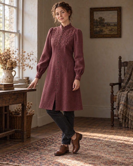 
Ada Tunik Bordo