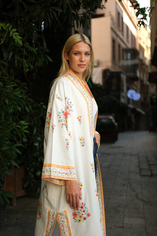 
Reyhan Abaya – Çiçek Desenli %100 Pamuk Abaya