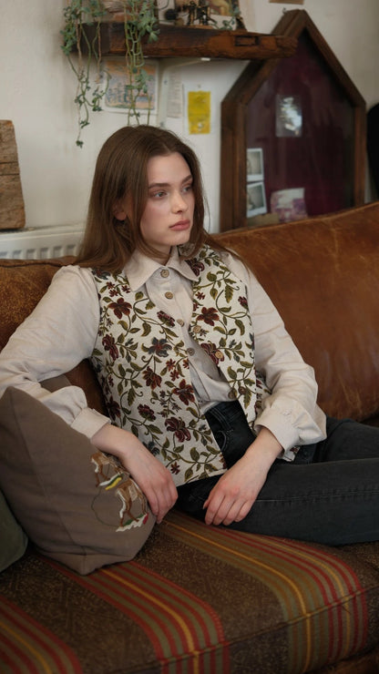 Çiçek Desen Goblen Yelek Krem