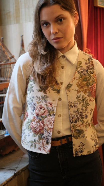 Güllü Goblen Yelek