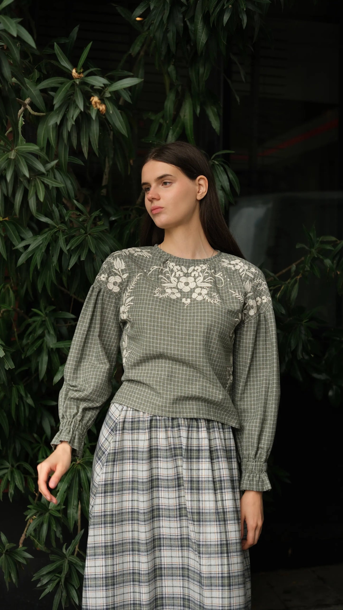 Arden Nakışlı Bluz Haki