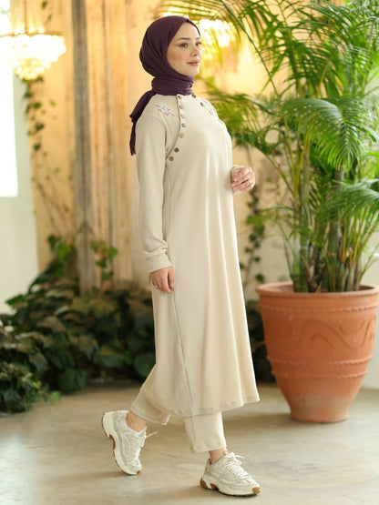 Düğmeli Triko Takım Taş