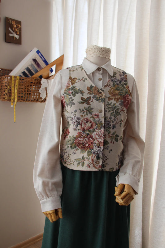 Güllü Goblen Yelek