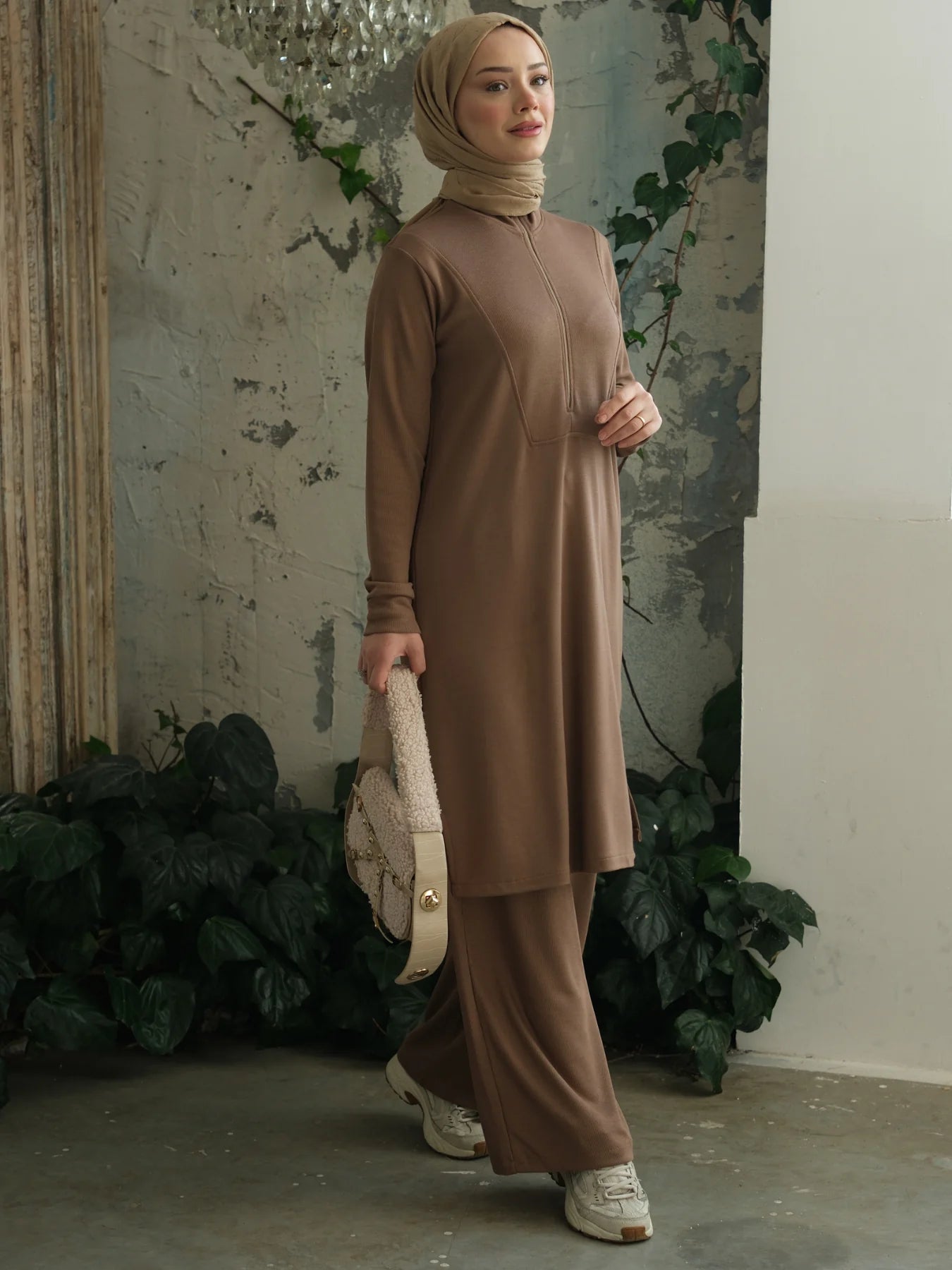 Yakası Fermuarlı Viskon Triko Tunik Vizon