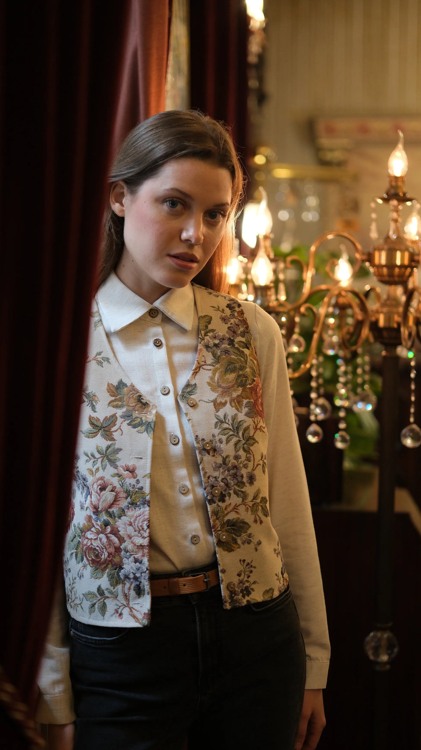 Güllü Goblen Yelek