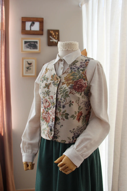 Güllü Goblen Yelek