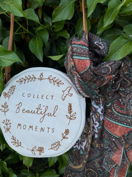 Beautiful Yuvarlak Bej Çanta