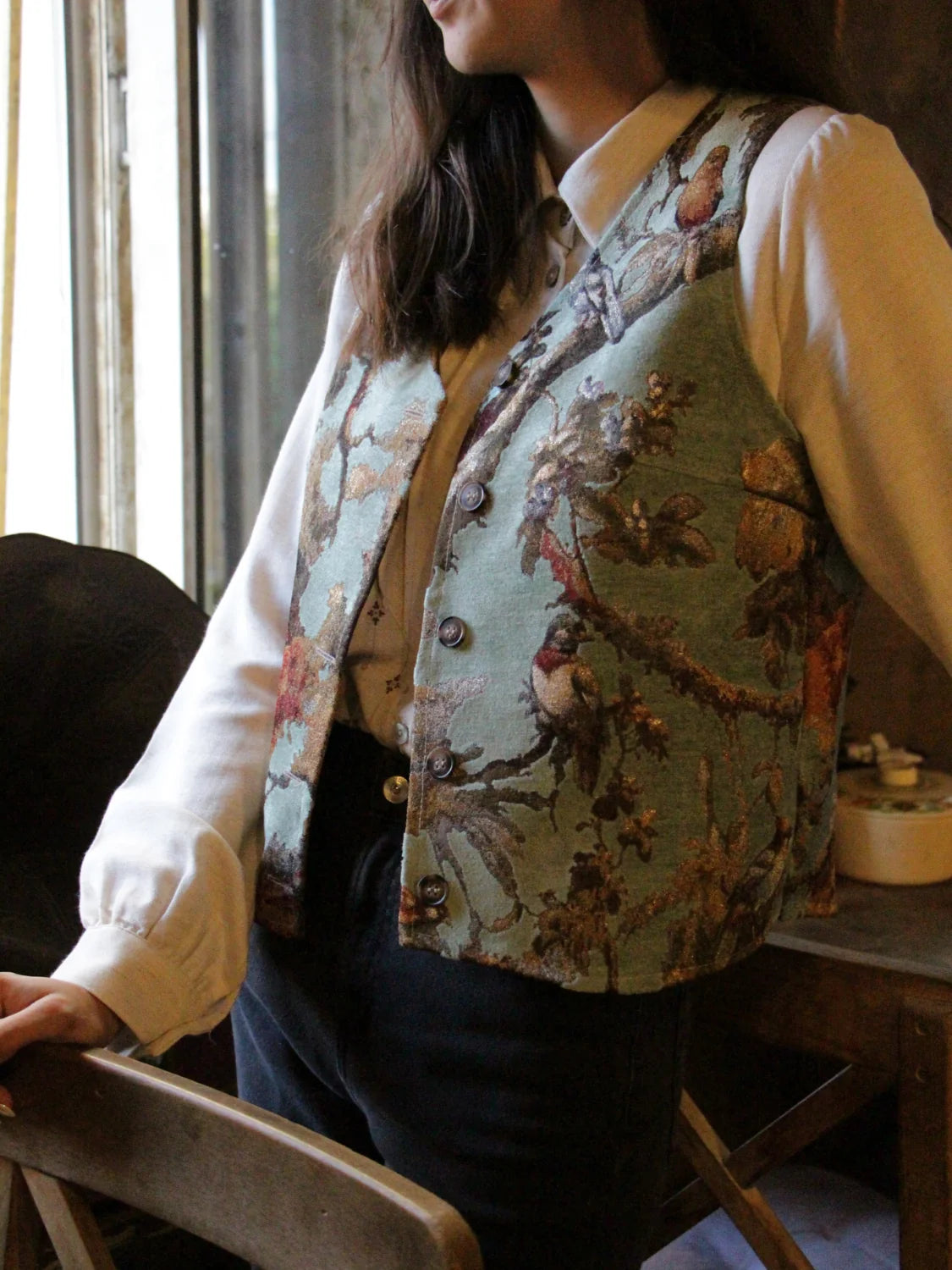 Kuş Desenli Goblen Yelek