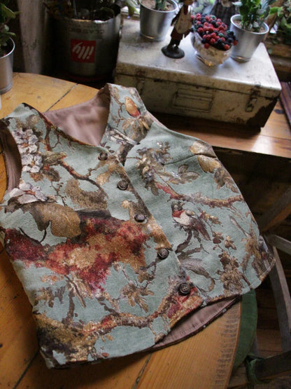 Kuş Desenli Goblen Yelek